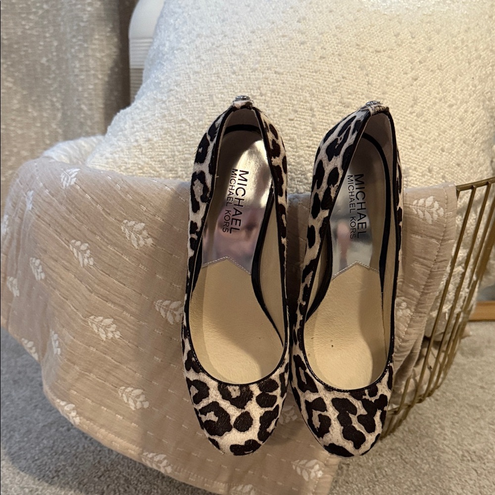 Leopard Michael Kors pumps